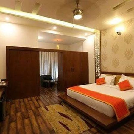 Hotel Golden Sands Jaipur Eksteriør billede